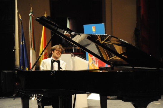 Maestro Davide Santacolomba