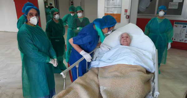 Coronavirus: dimessa paziente centenaria, è festa a Messina
