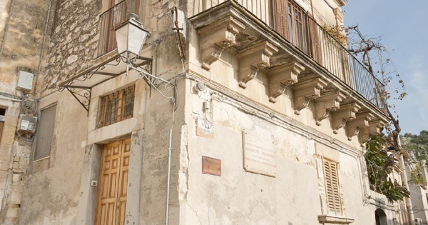 CULTURA - La Regione acquister la casa natale di Quasimodo 