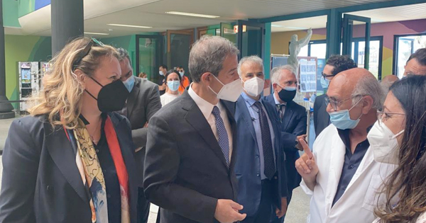 COVID - Agrigento, Musumeci visita Hub vaccinale
