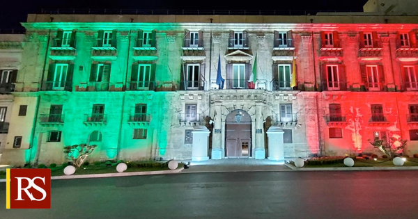 2 GIUGNO - Palazzo Orleans, il Tricolore sulla facciata